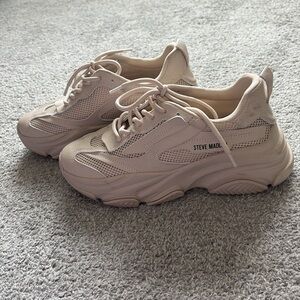 Steve Madden Tan Shoes - excellent condition